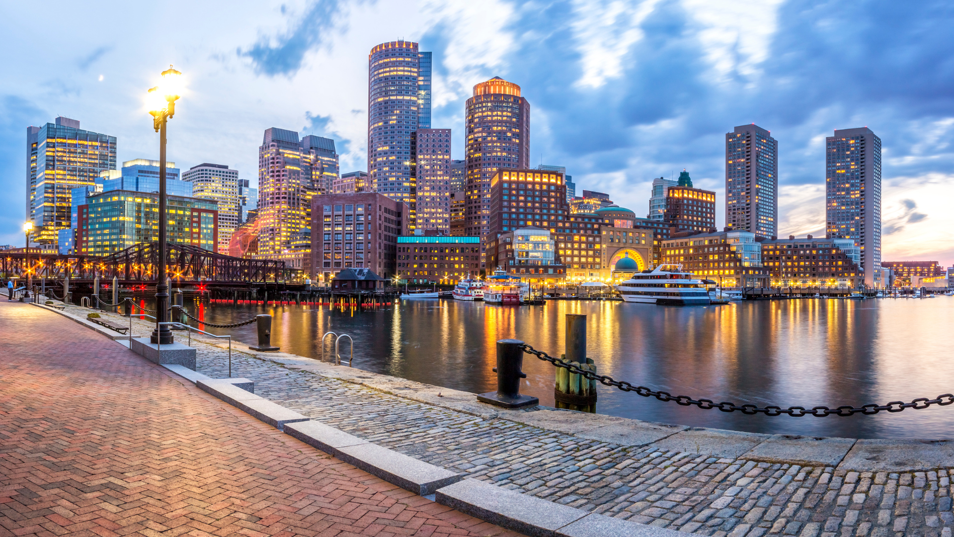 Find nearby hotels at affordable rates in Boston